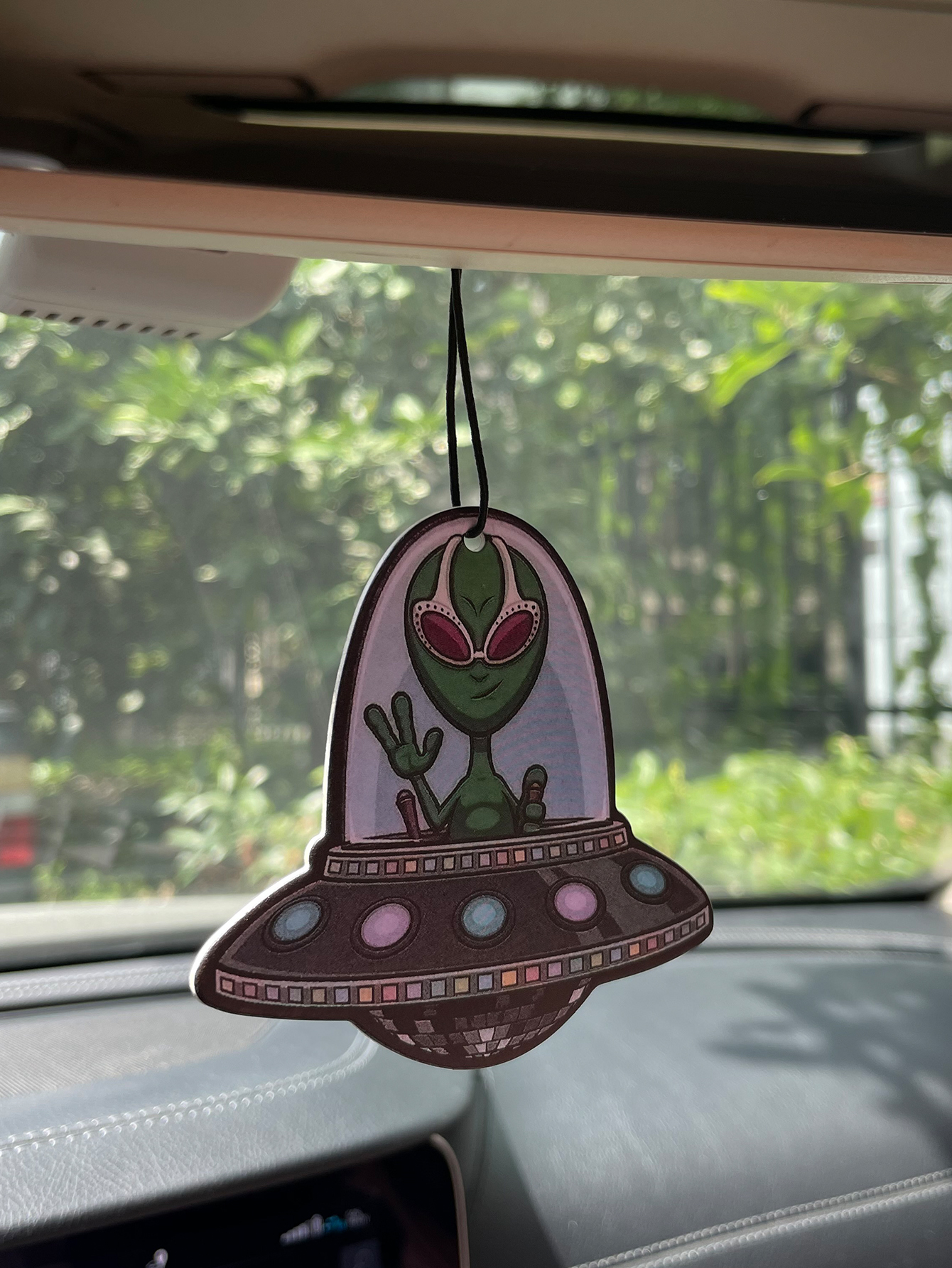 Alien/Hilton Fresh Scent Five- - مراجعة Home Fragrance That Lasts Long وسعره